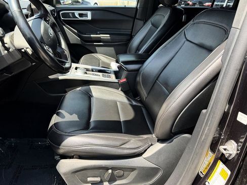 Used 2020 Ford Explorer XLT w/ Equipment Group 202A RWD image 20
