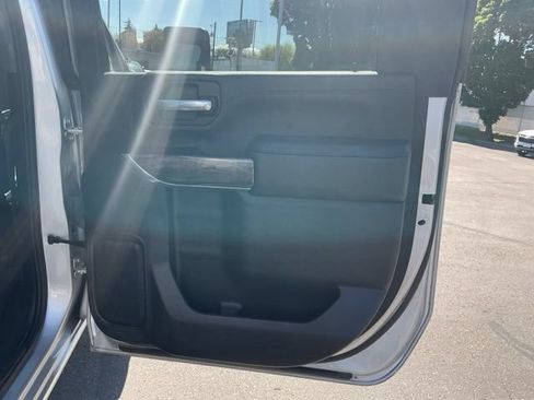Used 2021 Chevrolet Silverado 2500 LTZ w/ LTZ Premium Package AWD/4WD image 16