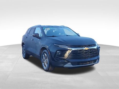 Certified 2024 Chevrolet Blazer LT w/ LPO, Floor Liner Package image 7