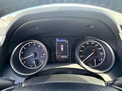 Used 2024 Toyota Camry SE FWD image 23