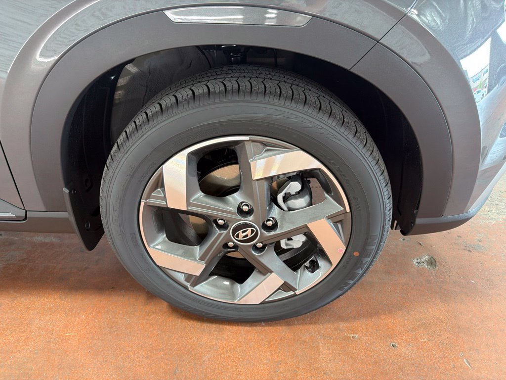 New 2026 Hyundai Venue SEL FWD image 10