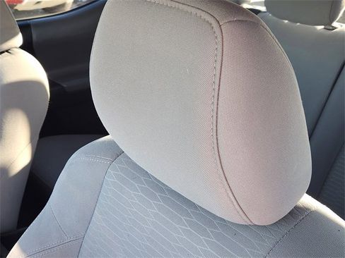 Used 2016 Toyota Tacoma SR5 w/ SR5 Appearance Package (SN) image 16