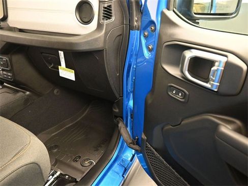 New 2026 Jeep Gladiator Willys image 23