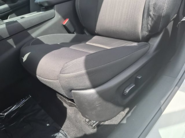 Used 2025 Nissan Altima 2.5 SV FWD image 11