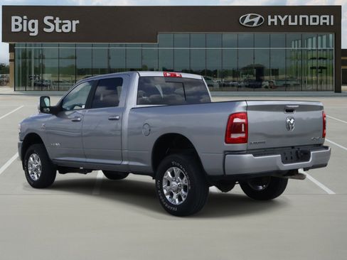Used 2024 RAM 2500 Laramie AWD/4WD image 3