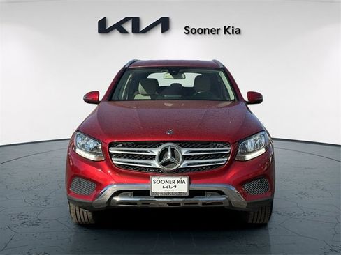 Used 2019 Mercedes-Benz GLC 300 image 2