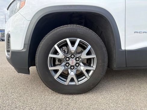 Used 2023 GMC Acadia SLT AWD/4WD image 42