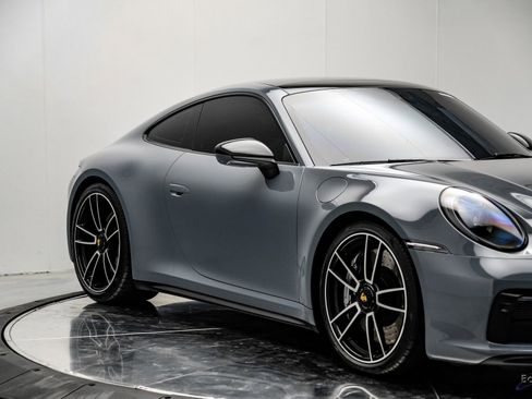 Used 2024 Porsche 911 Carrera GTS image 22