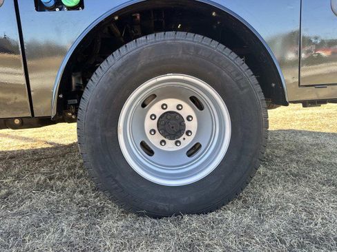 Used 2025 Ford F350 XLT w/ 360-Degree Camera Package image 19