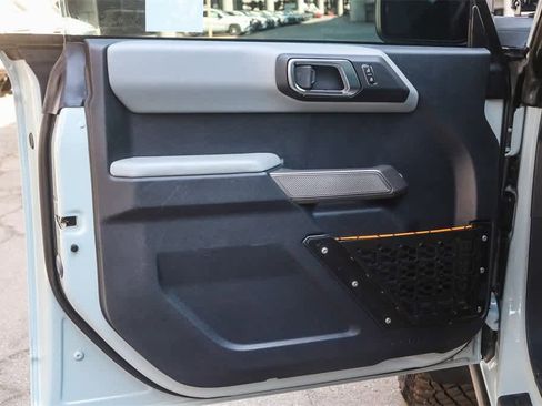 Used 2022 Ford Bronco Badlands w/ Sasquatch Package image 26