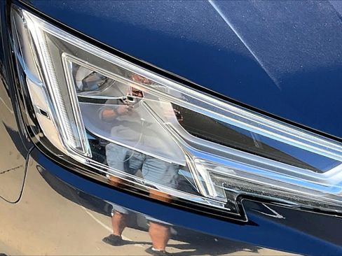 Used 2018 Audi A4 2.0T Premium Plus w/ Premium Plus Package image 26