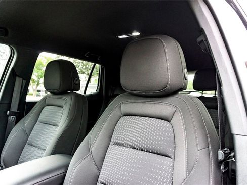 Used 2025 Chevrolet Equinox LT image 13