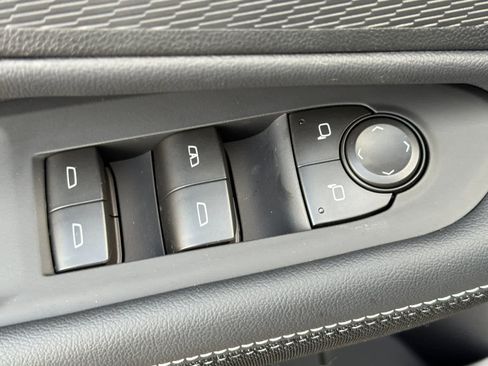 New 2026 Chevrolet Blazer EV LT image 13