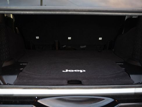 Used 2016 Jeep Wrangler Unlimited Sport image 20