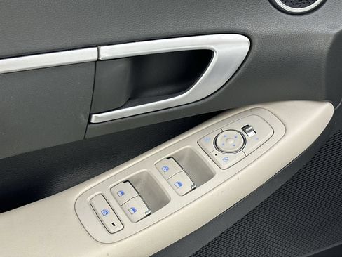 Used 2023 Hyundai Sonata SE FWD image 13