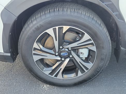 Certified 2024 Subaru Crosstrek 2.0i Premium image 10