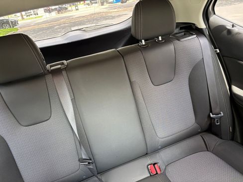 Used 2025 Buick Encore GX Preferred FWD image 32
