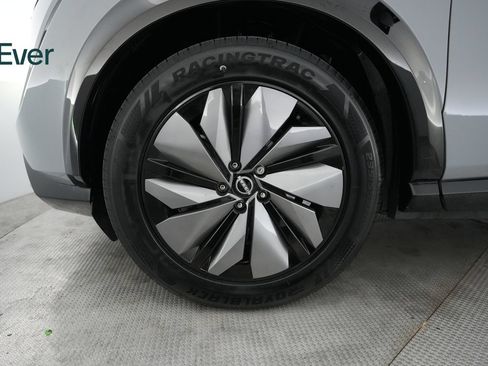 Used 2023 Nissan Ariya FWD image 19