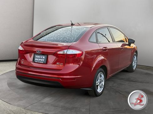 Used 2019 Ford Fiesta SE image 7
