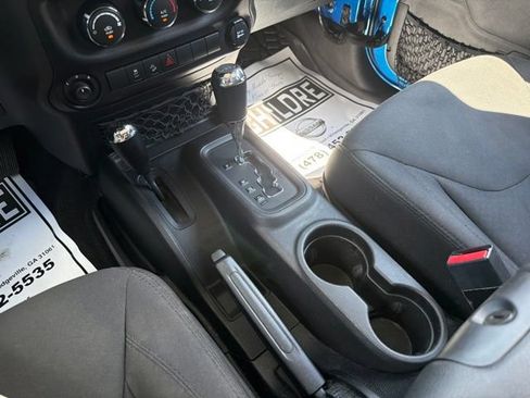Used 2015 Jeep Wrangler Unlimited Sport w/ Quick Order Package 24S AWD/4WD image 22
