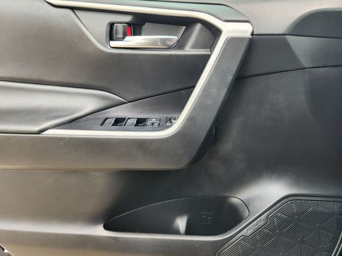 Used 2022 Toyota RAV4 XLE Premium FWD image 22