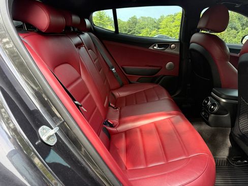 Used 2019 Kia Stinger GT2 AWD/4WD image 40