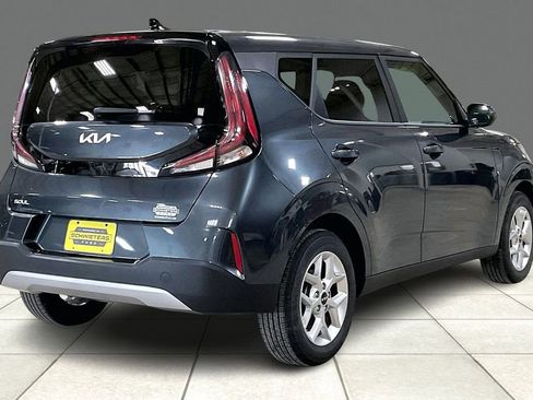 Used 2024 Kia Soul LX w/ LX Technology Package image 12