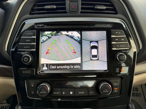 Used 2017 Nissan Maxima Platinum image 16