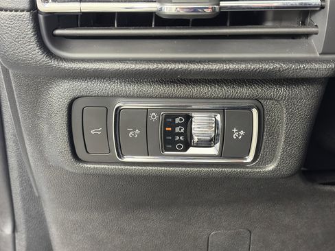 Used 2022 Lincoln Corsair Reserve w/ Sport Package image 30