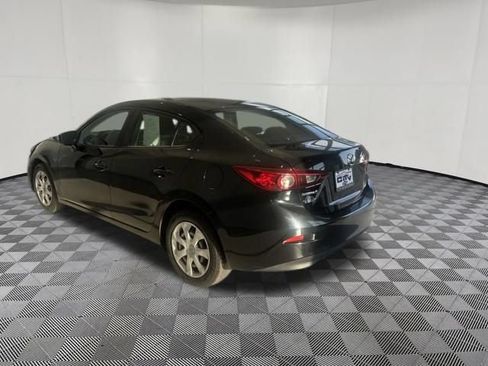 Used 2018 MAZDA MAZDA3 Sport FWD image 7