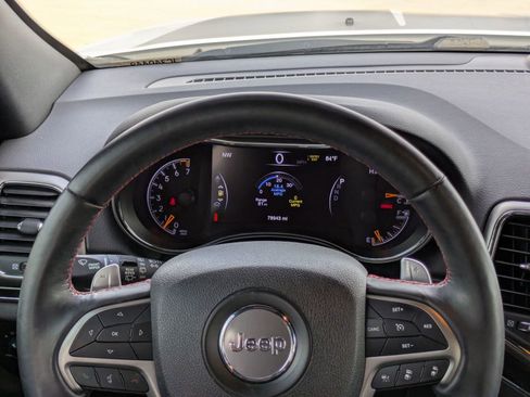 Used 2018 Jeep Grand Cherokee Trailhawk w/ Trailhawk Luxury Group image 22