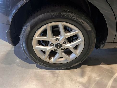 Used 2020 Kia Soul S FWD image 11