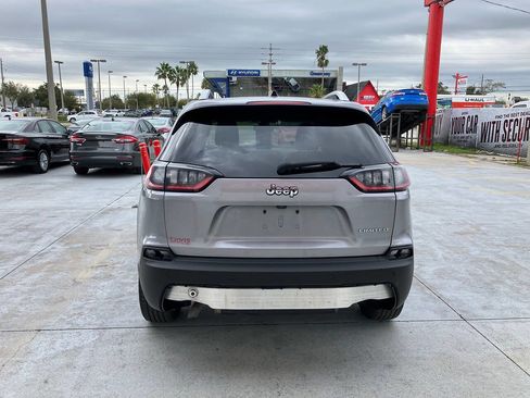 Used 2019 Jeep Cherokee Limited image 23