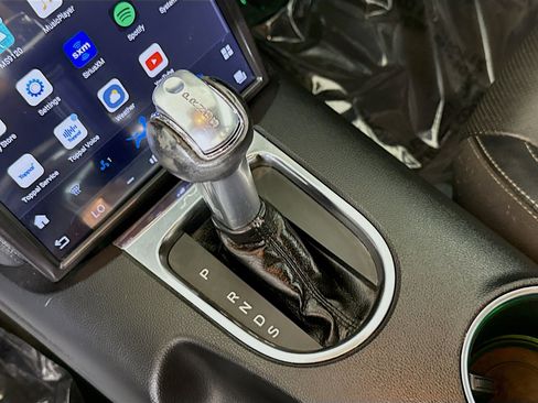 Used 2018 Ford Mustang Premium image 20