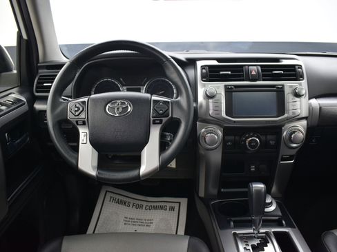 Used 2019 Toyota 4Runner SR5 Premium image 14