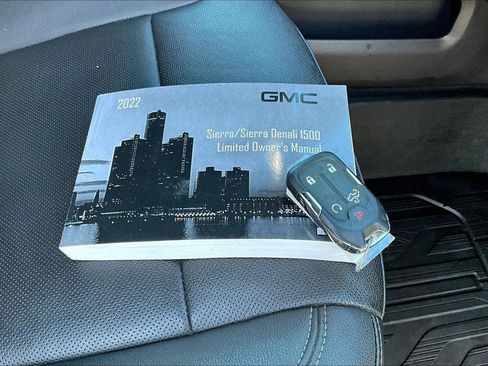 Used 2022 GMC Sierra 1500 SLT w/ SLT Premium Package image 11