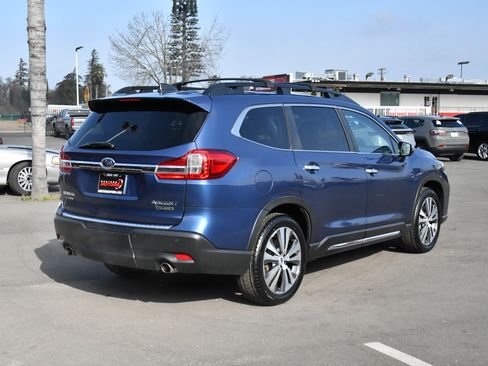 Used 2022 Subaru Ascent Touring image 8