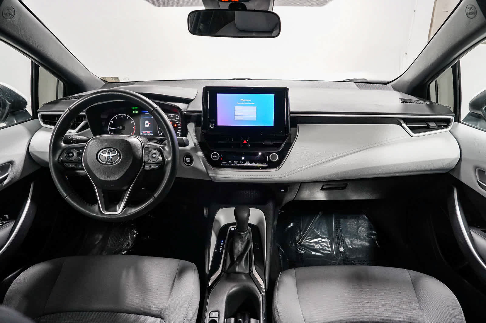 Used 2024 Toyota Corolla SE FWD image 12