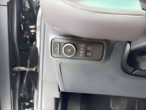 New 2026 Ford Explorer Platinum w/ LUX Leather Package image 25