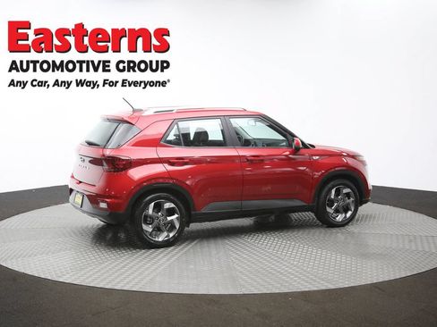Used 2023 Hyundai Venue Limited FWD image 44