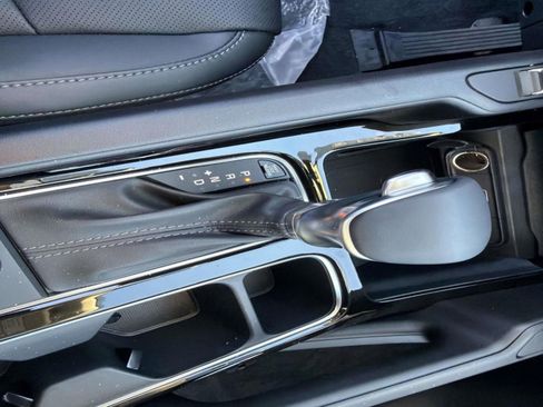 New 2025 Kia Telluride S image 28