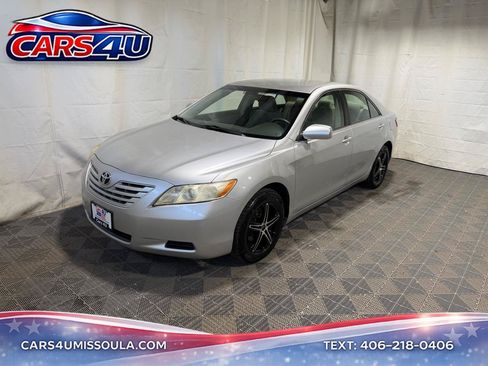 Used 2007 Toyota Camry XLE FWD image 1