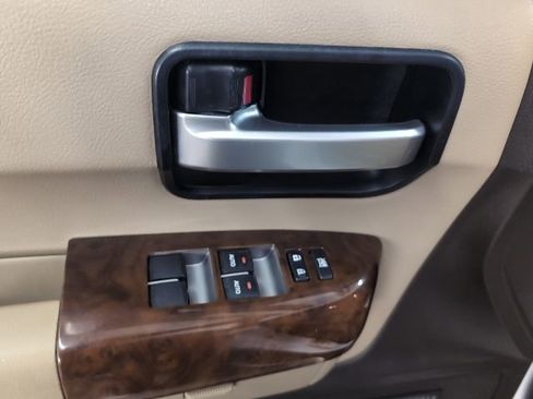 Used 2008 Toyota Sequoia Limited image 8