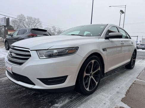 Used 2016 Ford Taurus SEL w/ Equipment Group 201A image 3