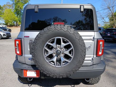 Used 2024 Ford Bronco Badlands image 7