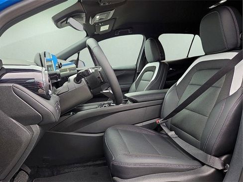 New 2026 Chevrolet Blazer EV LT image 16