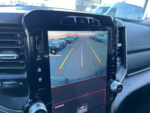 Used 2024 RAM 2500 Laramie image 24