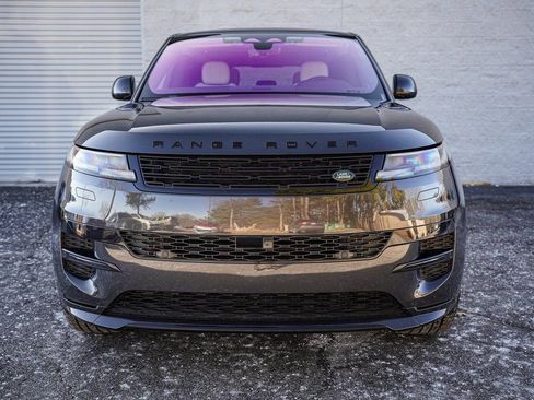 Used 2023 Land Rover Range Rover Sport SE Dynamic image 5