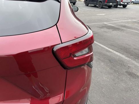 Used 2024 Chevrolet Trax ACTIV w/ Sunroof Package image 18