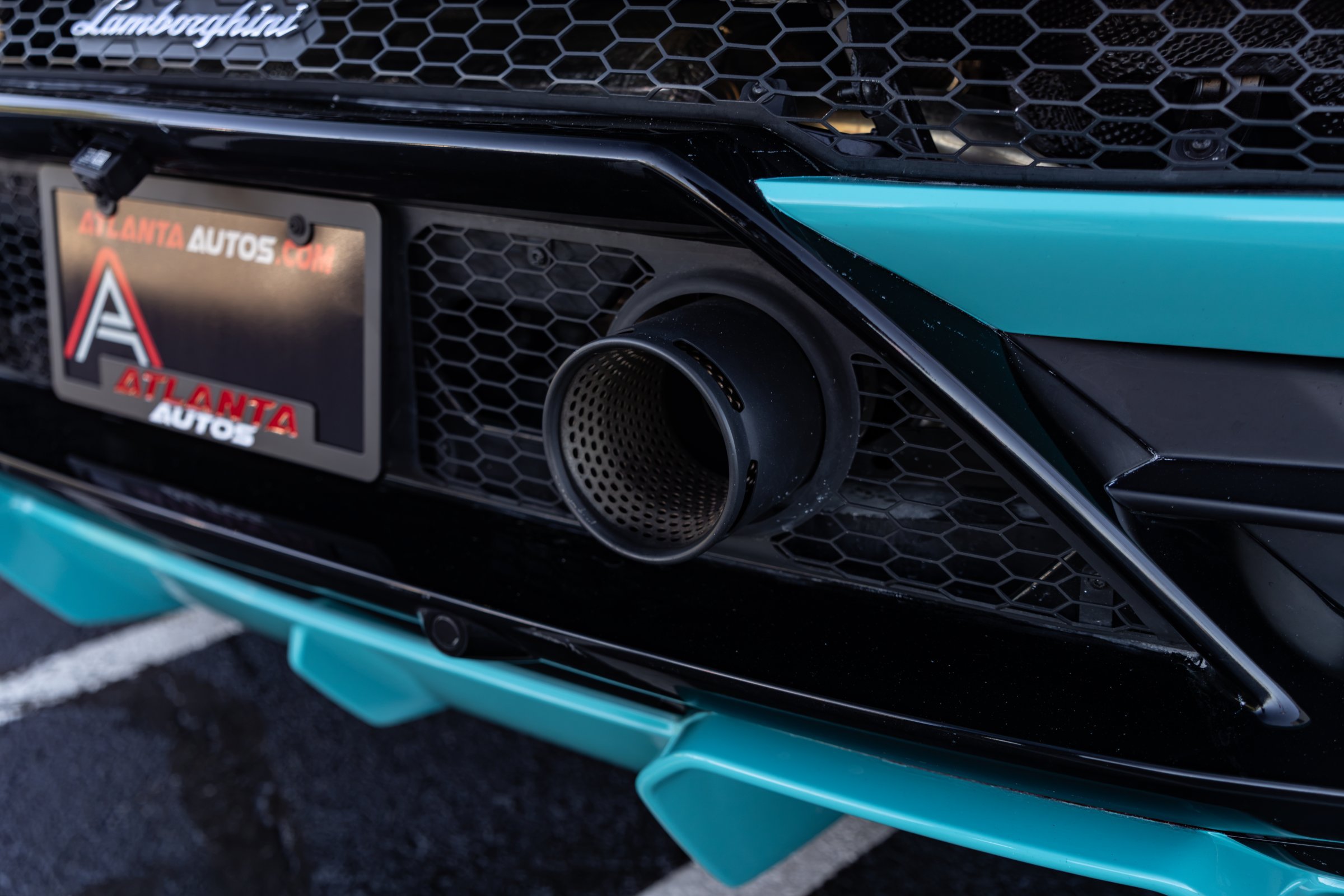 Used 2023 Lamborghini Huracan EVO RWD image 17